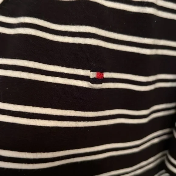 TOMMY HILFIGER Women’s short sleeve black and white striped Large Top - Picture 2 of 7